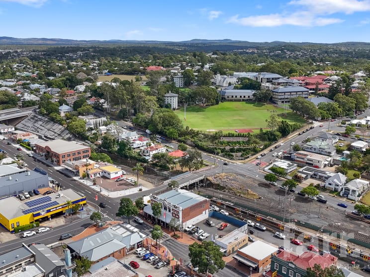 Click to view all images 253 BRISBANE STREET Ipswich QLD 4305 - Image 3