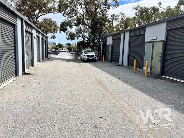 Click to view all images Unit 6/12A Hines Road O'connor WA 6163 - Image 3