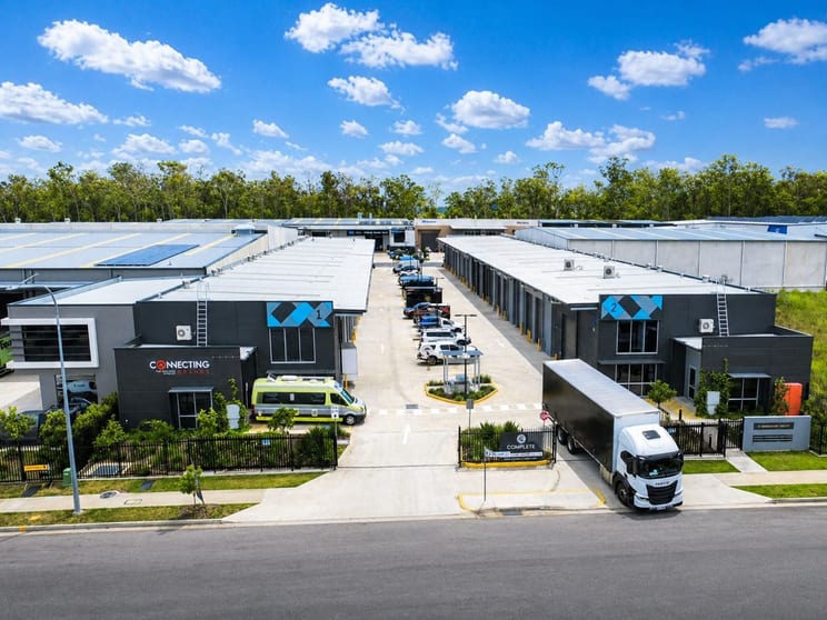Click to view all images 31 Warehouse Circuit Yatala QLD 4207 - Image 2