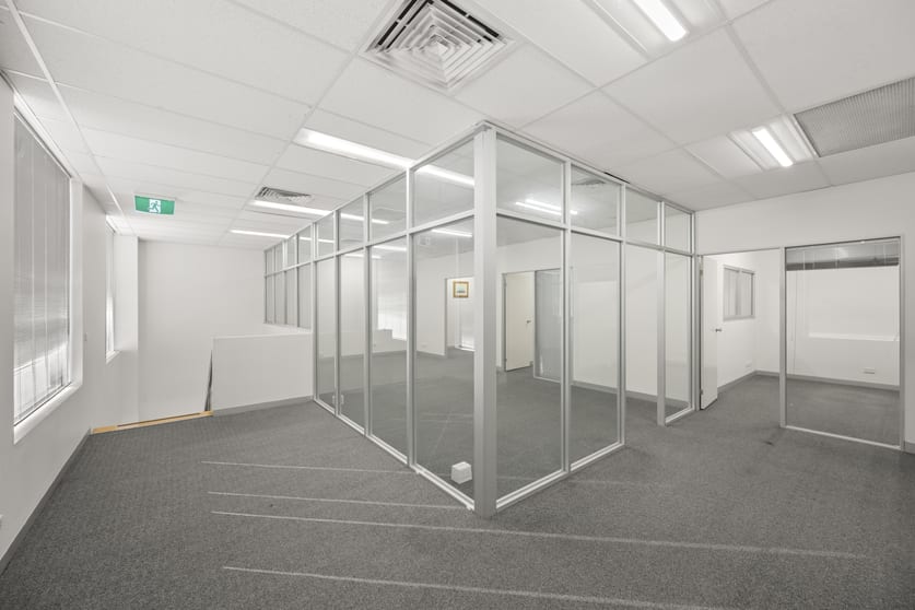 Click to view all images 5/2 Fiveways Boulevard Keysborough VIC 3173 - Image 3