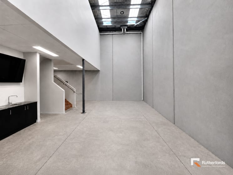 26/27 Graystone Court Epping VIC 3076 - Image 2