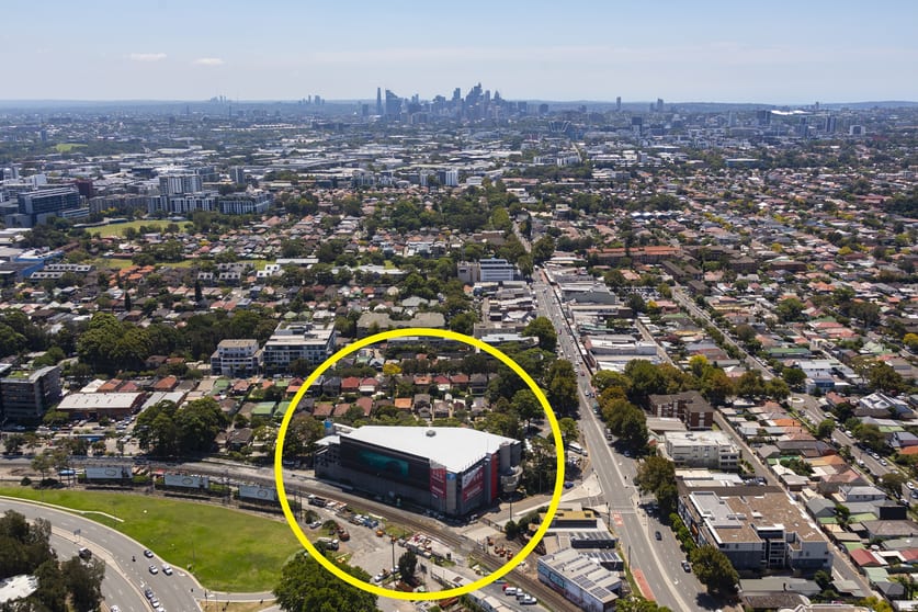Click to view all images 499/1008 Botany Road Mascot NSW 2020 - Image 3
