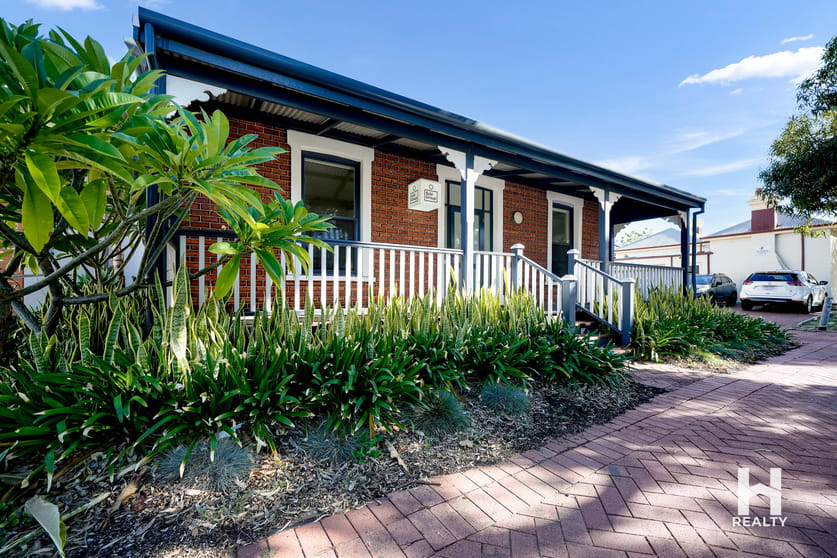 Click to view all images 2/299 Newcastle Street Northbridge WA 6003 - Image 2