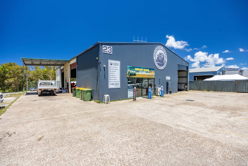 Click to view all images 23 Karoonda Road Rainbow Beach QLD 4581 - Image 2