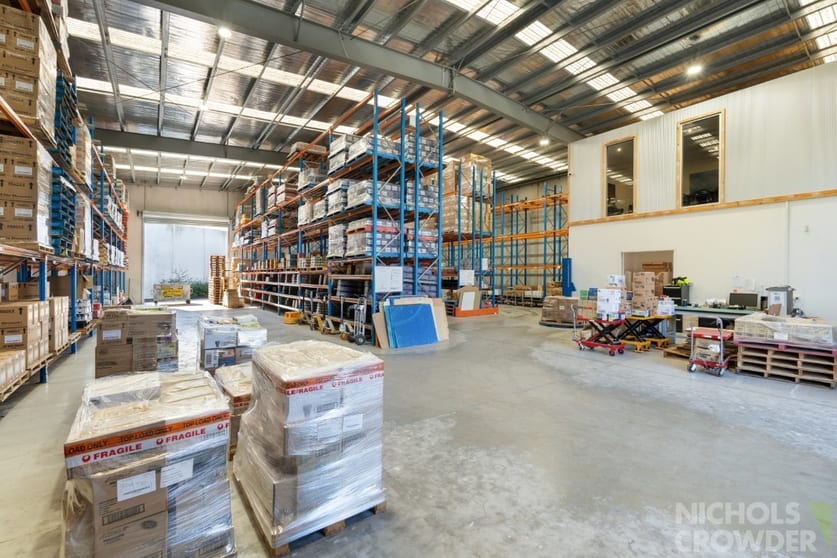 Click to view all images 2/1 Industry Boulevard Carrum Downs VIC 3201 - Image 3