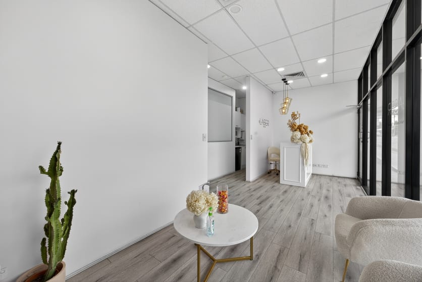 Click to view all images 3/324-326 William Street Kingsgrove NSW 2208 - Image 2