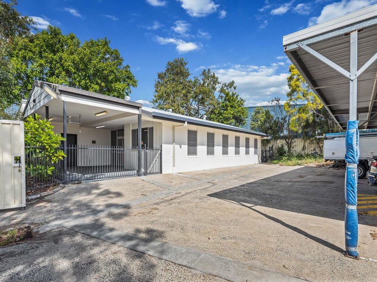 Click to view all images 201 Archerfield Road Richlands QLD 4077 - Image 2
