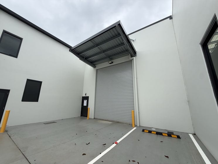 Click to view all images 4/109 Hub Crescent Heathwood QLD 4110 - Image 1