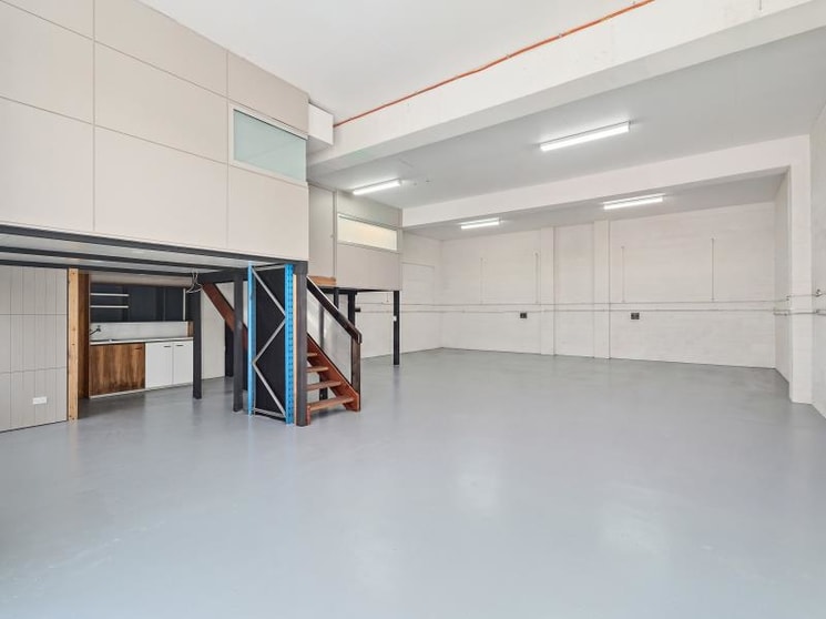 Click to view all images Unit 4/2 Richard Close North Rocks NSW 2151 - Image 2