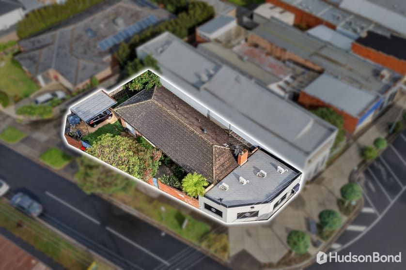 Click to view all images 11 Windsor Avenue Mount Waverley VIC 3149 - Image 3