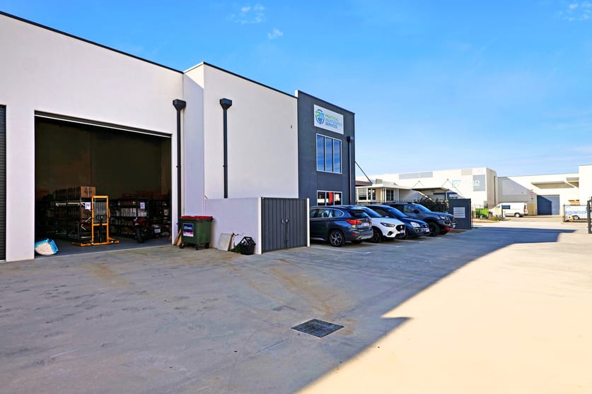 Click to view all images 2/41 Fortitude Boulevard Wangara WA 6065 - Image 3