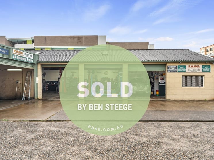 Click to view all images 9 & 11 Penprase Lane Miranda NSW 2228 - Image 1