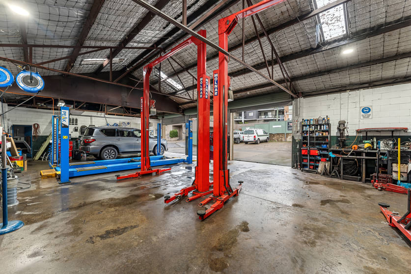Click to view all images 9 & 11 Penprase Lane Miranda NSW 2228 - Image 2