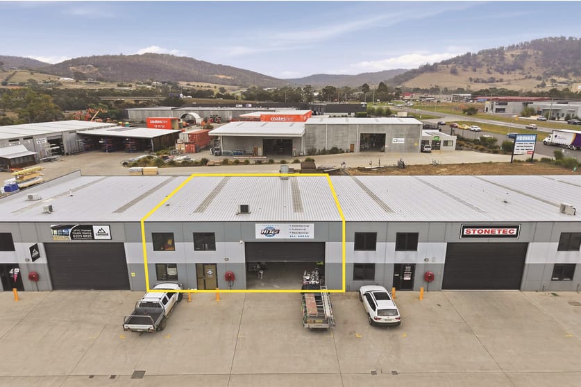 Click to view all images 4/14 Kennedy Drive Cambridge TAS 7170 - Image 1