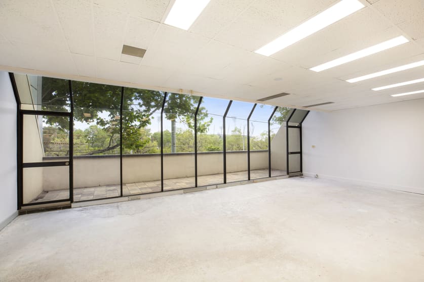 112 Wellington Parade East Melbourne VIC 3002 - Image 2