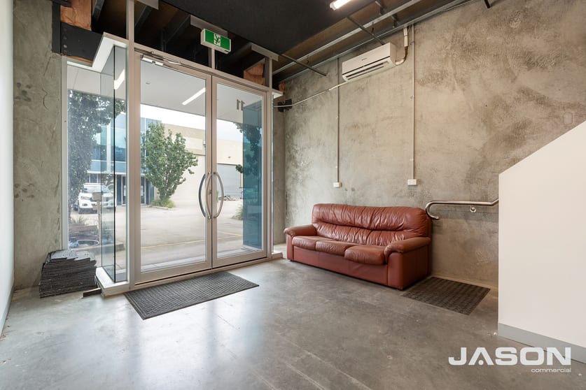 11/22 Makland Drive Derrimut VIC 3026 - Image 2