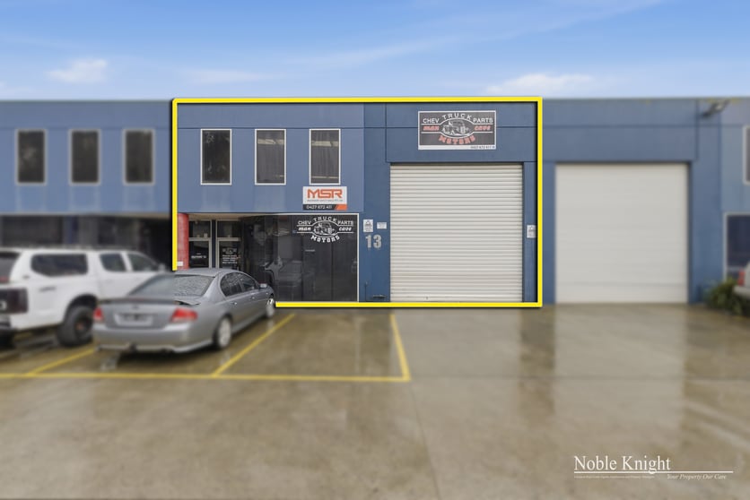 Click to view all images 13 Chris Drive Lilydale VIC 3140 - Image 1