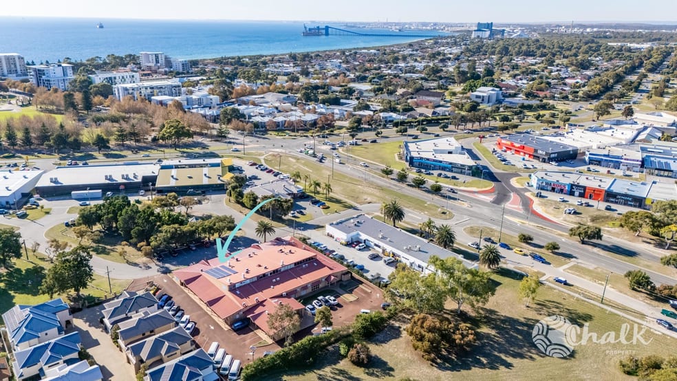 Click to view all images 4/3 Benjamin Way Rockingham WA 6168 - Image 2