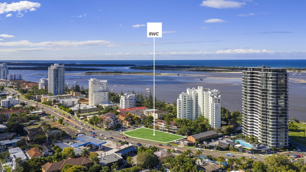 Click to view all images 15-21 Frank Street Labrador QLD 4215 - Image 1