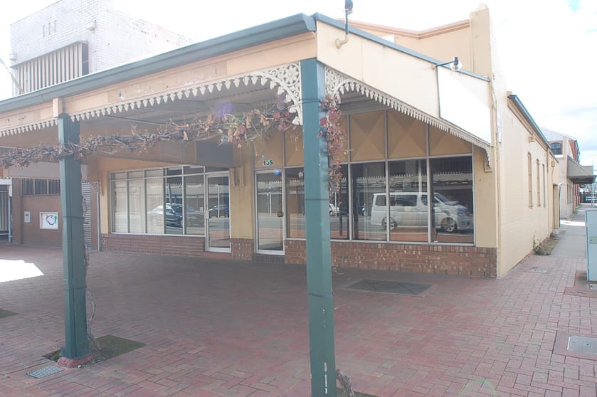 Click to view all images 133-135 Commercial Raod Port Adelaide SA 5015 - Image 1