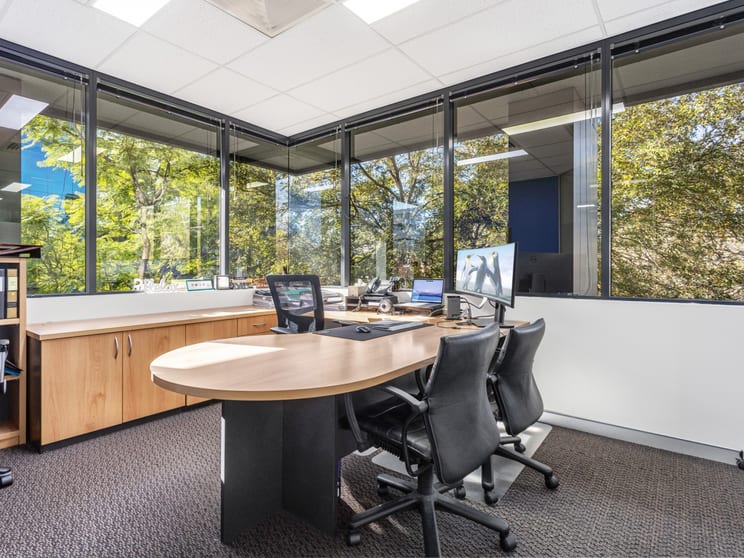 Click to view all images 205/12-14 Solent Circuit Norwest NSW 2153 - Image 1