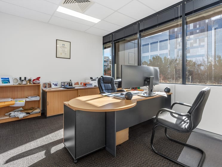 Click to view all images 205/12-14 Solent Circuit Norwest NSW 2153 - Image 3