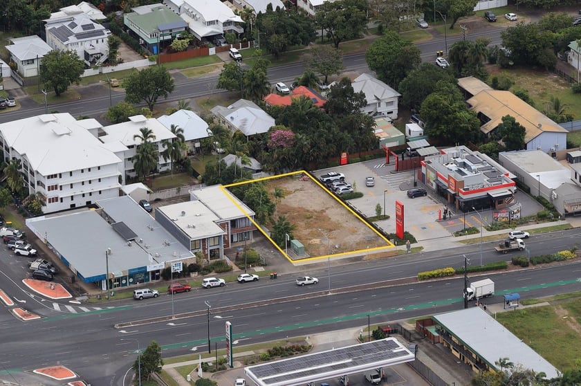 Click to view all images 331 Sheridan Street Cairns North QLD 4870 - Image 1