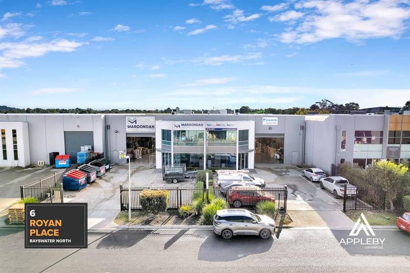 Click to view all images 6 Royan Place Bayswater North VIC 3153 - Image 1