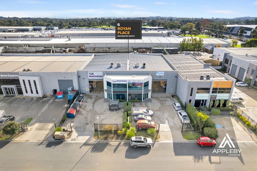 Click to view all images 6 Royan Place Bayswater North VIC 3153 - Image 2
