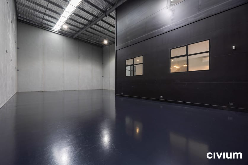 Click to view all images Unit 8/14 Val Reid Crescent Hume ACT 2620 - Image 3
