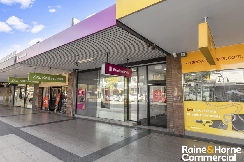 Click to view all images 112 Baylis Street Wagga Wagga NSW 2650 - Image 2