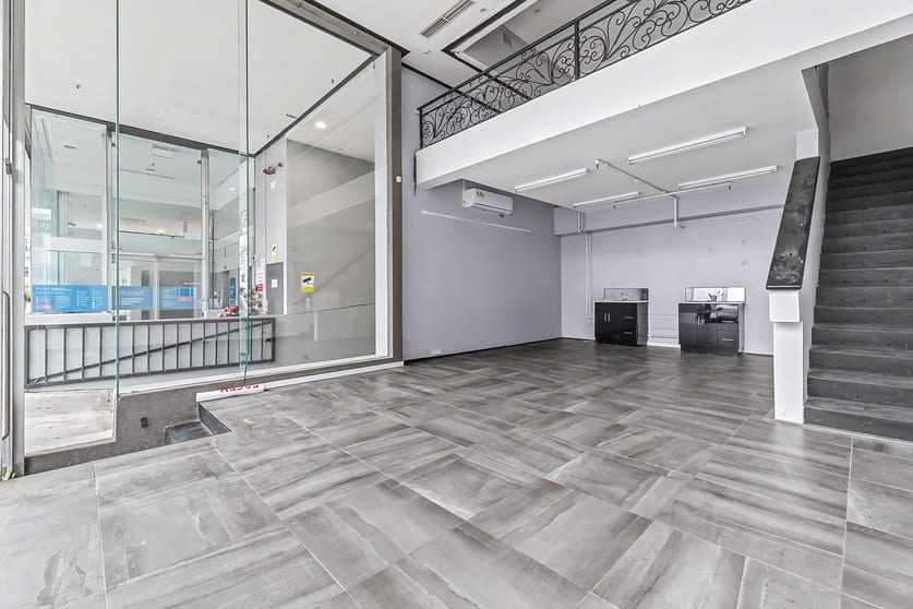Click to view all images 5 Balmoral Street Frankston VIC 3199 - Image 2