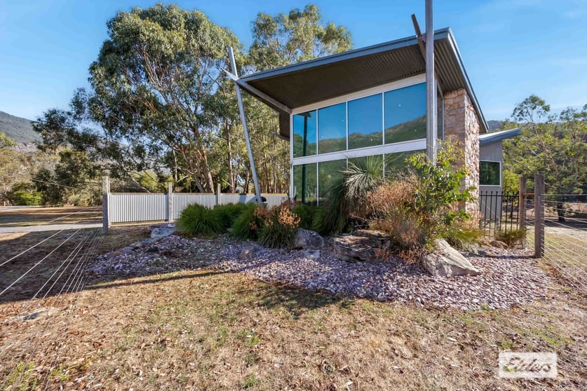 Click to view all images 44 Valley Drive Halls Gap VIC 3381 - Image 2