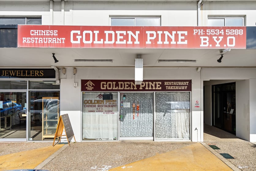 Click to view all images 13/2 Eighth Avenue Palm Beach QLD 4221 - Image 2
