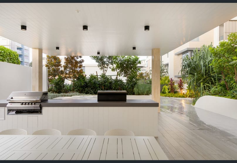 Click to view all images Redcliffe QLD 4020 - Image 3