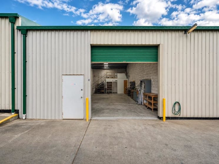 Click to view all images Unit 6/28 Arizona Road Charmhaven NSW 2263 - Image 2