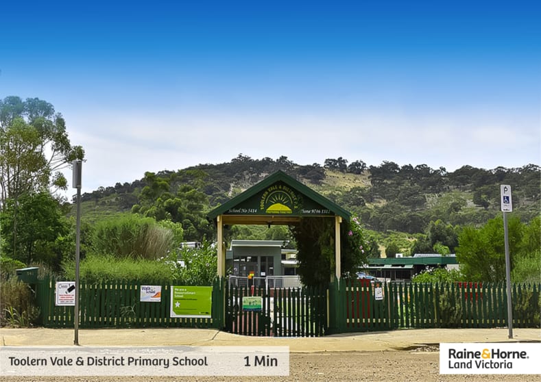 Click to view all images 1-10 Oconnell Avenue Toolern Vale VIC 3337 - Image 3