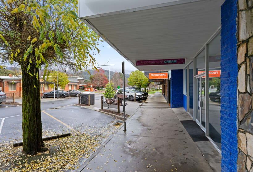 Click to view all images 11 Hollonds Street Mount Beauty VIC 3699 - Image 2