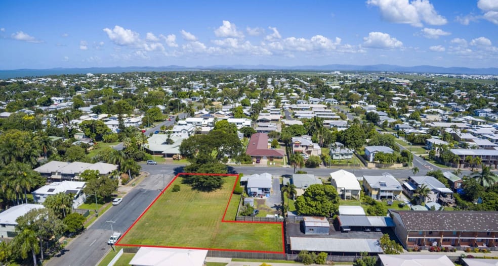 Click to view all images 32 Wentford Street Mackay QLD 4740 - Image 1