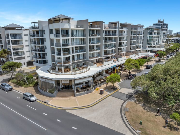 Click to view all images 102/102 Alexandra Parade Alexandra Headland QLD 4572 - Image 3