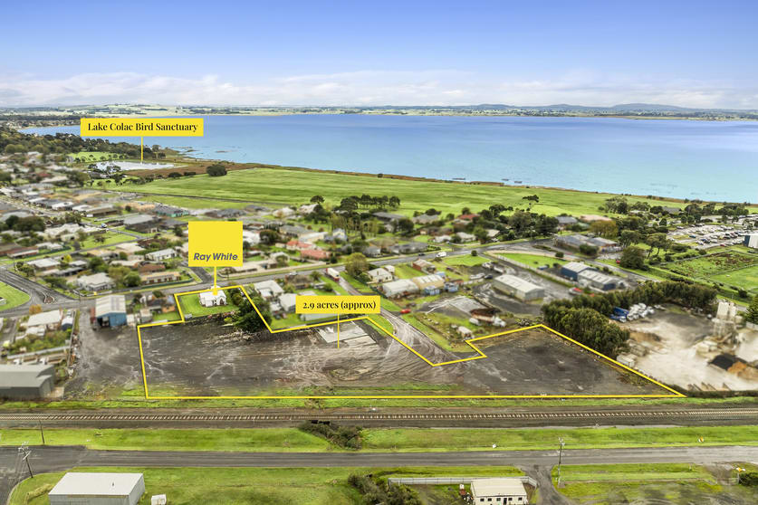 Click to view all images 30 Clark Street Colac East VIC 3250 - Image 3