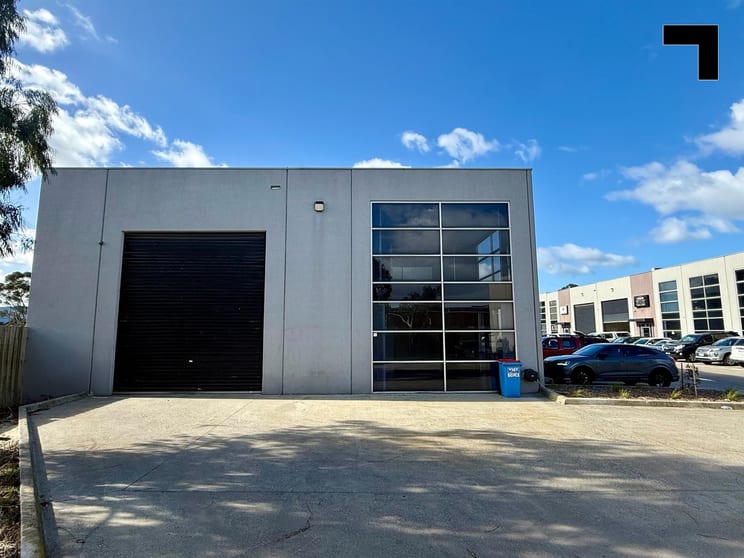 Click to view all images 16/640-680 Geelong Road Brooklyn VIC 3012 - Image 2