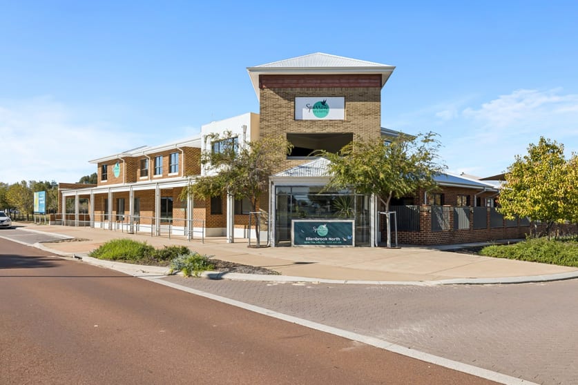 Click to view all images 396 Banrock Drive Ellenbrook WA 6069 - Image 1