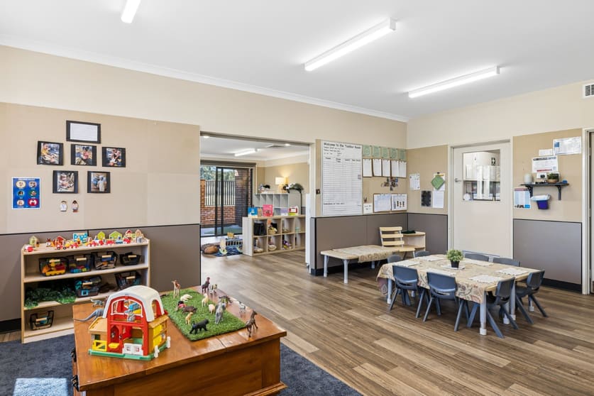 Click to view all images 396 Banrock Drive Ellenbrook WA 6069 - Image 3