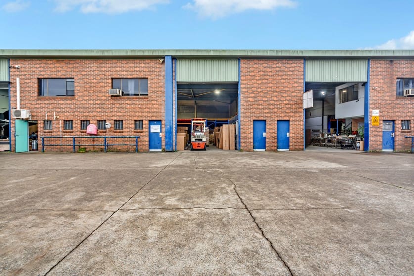Click to view all images 48 Riverside Road Chipping Norton NSW 2170 - Image 3