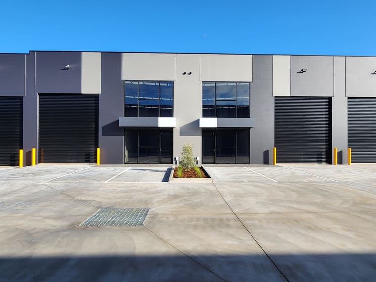 Click to view all images 23 Freeway Drive Wallan VIC 3756 - Image 2