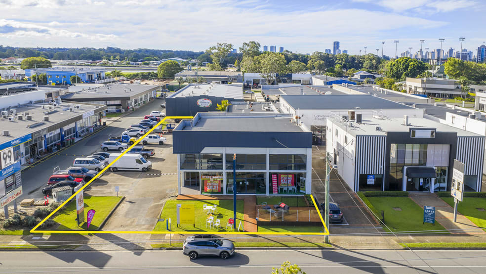 Click to view all images 97 Ashmore Road Bundall QLD 4217 - Image 2