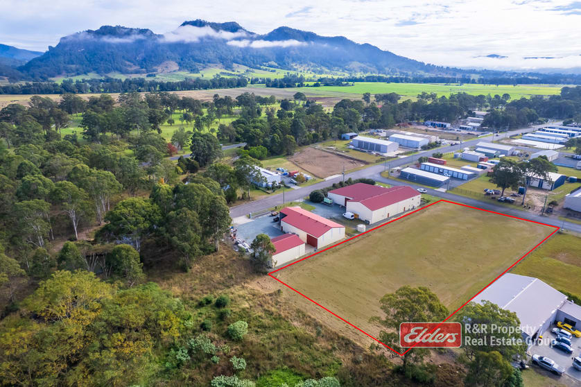 Click to view all images 4 Johnson Street Gloucester NSW 2422 - Image 1