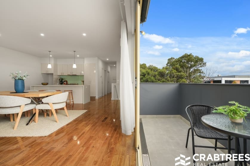 Click to view all images 6/14 Clive Street Springvale VIC 3171 - Image 3