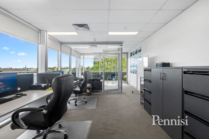 Click to view all images 20a/80 Keilor Road Essendon North VIC 3041 - Image 2